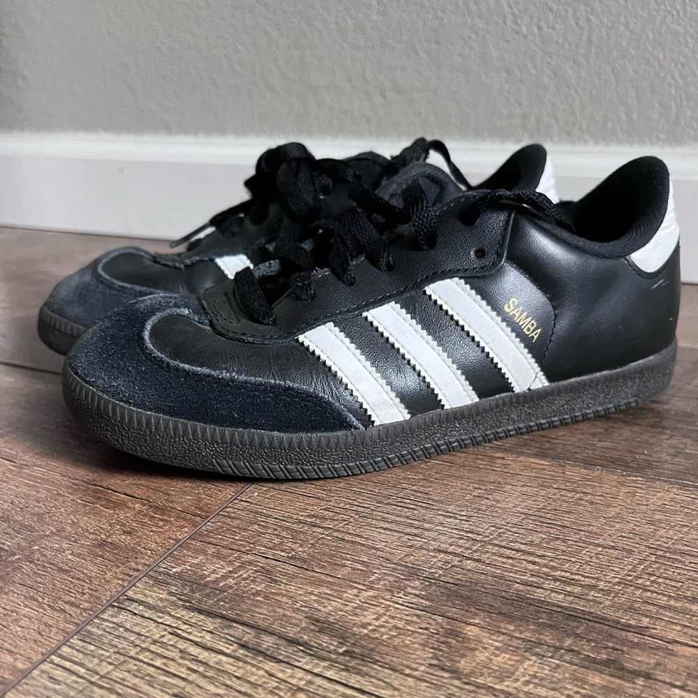 Adidas Samba classic black boys size 4